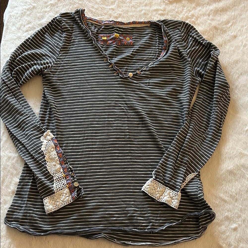 Anthropologie Gray and White Striped Long Sleeve Top